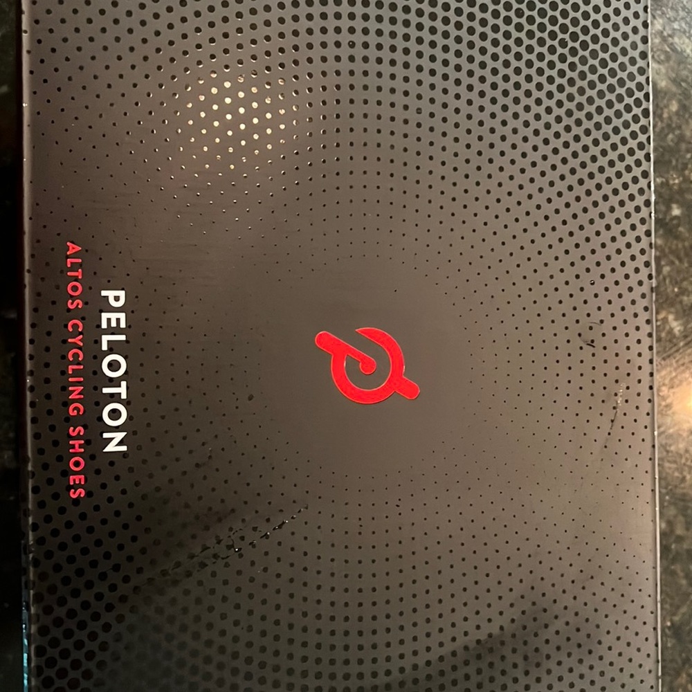 Peloton Altos Cycling Shoes NWOT, comes with original box, too small for my wife